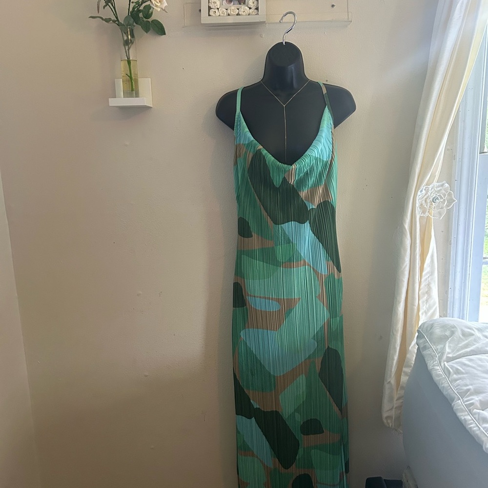 PrettyLittleThing Green and Brown Maxi Dress